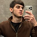 Амир, 22 года