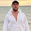 Виктор, 33 года
