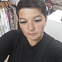 София, 42 года