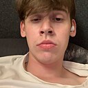 Денис, 22 года