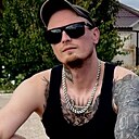 Илья, 33 года