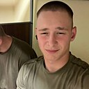 Miki, 21 год