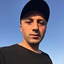 Akaki, 32 года