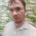 Незнакомец, 33 года