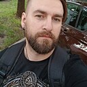 Виктор, 33 года