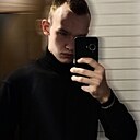 Максим, 22 года