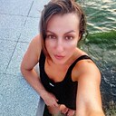 Strong, 42 года