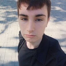 Фотография мужчины Юрий, 20 лет из г. Тюмень
