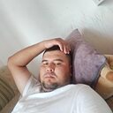Донйорбек, 34 года