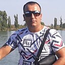 Müzakir, 44 года