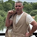 Илья, 33 года