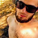 Макс, 24 года