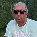 Varo, 44 года