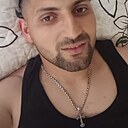 Мужчина, 33 года