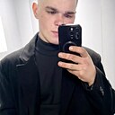 Максим, 23 года