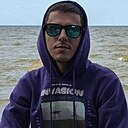 Максим, 33 года