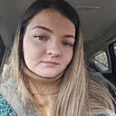 Вика, 22 года