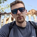 Лев, 28 лет