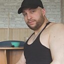 Максим, 32 года