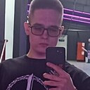 Лев, 22 года