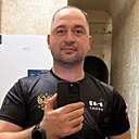 Max, 32 года