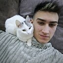 Максим, 24 года