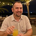 Valik, 32 года