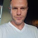 Незнакомец, 33 года