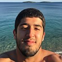 Adam, 20 лет