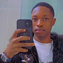 Emmanuel, 21 год