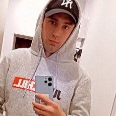 Фотография мужчины Iulian, 27 лет из г. Старогард-Гданьски