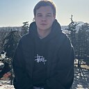 Олег, 19 лет