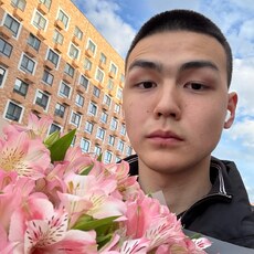Фотография мужчины Владимир, 19 лет из г. Элиста
