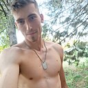 Сам, 22 года