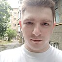 Толик, 23 года