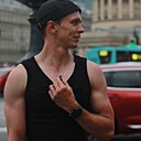 Максим, 22 года