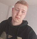 Артём, 23 года