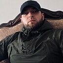 Виктор Я, 33 года