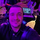Ar, 42 года