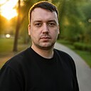 Михаил, 32 года