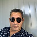 Ар, 52 года