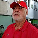 Aleksei, 61 год