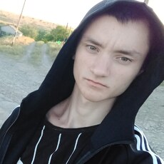 Фотография мужчины Даниил, 19 лет из г. Егорлыкская