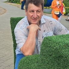 Владимир, 56 из г. Санкт-Петербург.