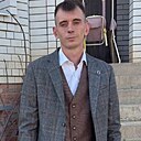 Виктор, 32 года