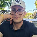 Роман, 25 лет
