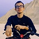Максим, 22 года