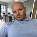 Secret, 44 года