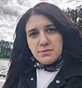 Yukselen Ay, 38 лет