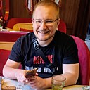 Роман, 33 года